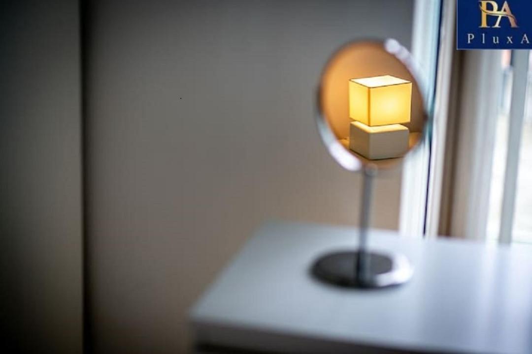 Pluxa Azure Cubic - Azure Cityview, Corporate Stays Welcome Birmingham Bagian luar foto