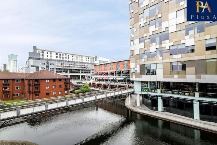 Pluxa Azure Cubic - Azure Cityview, Corporate Stays Welcome Birmingham Bagian luar foto